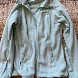 Women’s Columbia Fleece Jackets. 25$ each.